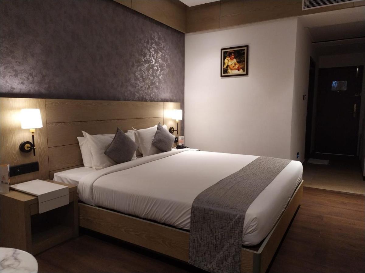 فندق Mothimahal Residency Thrissur المظهر الخارجي الصورة