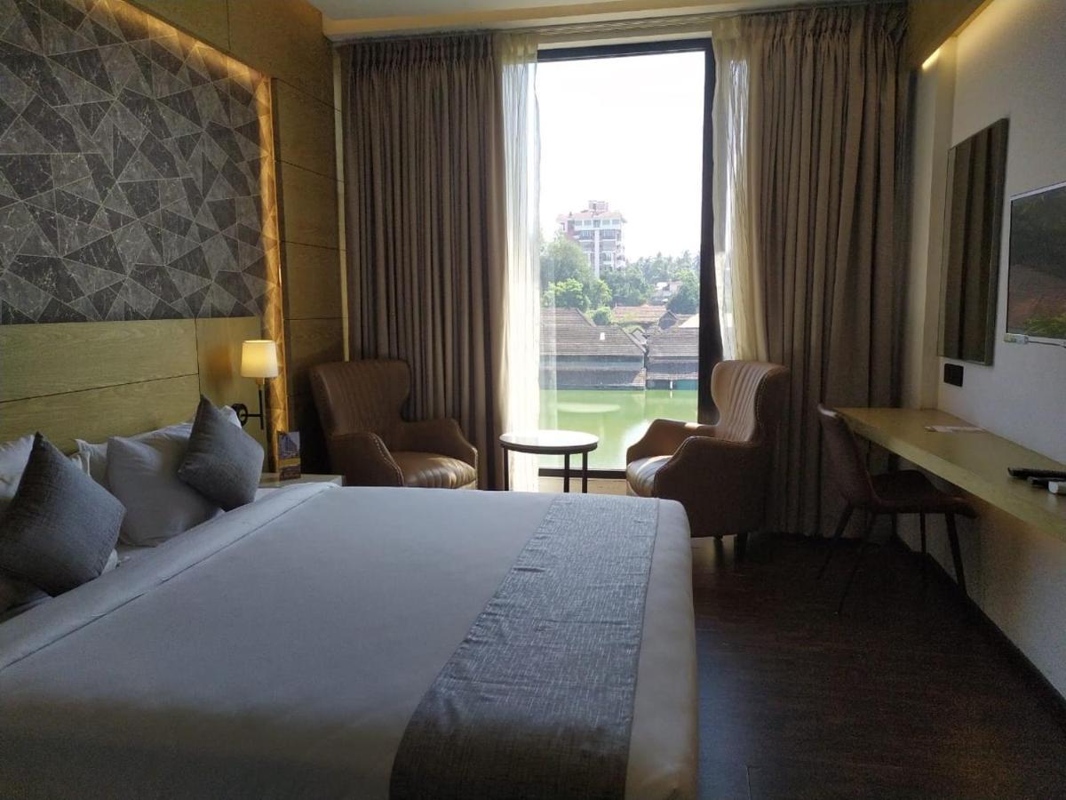 فندق Mothimahal Residency Thrissur المظهر الخارجي الصورة